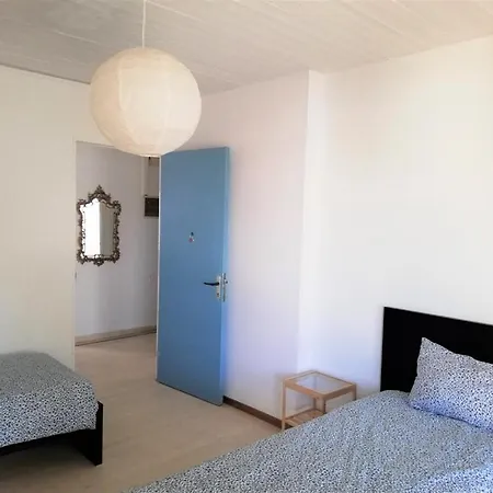 5Th Floor Apartment With Balcony-3